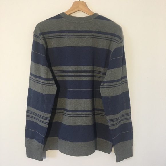 Roots Crewneck Sweater NWT - Picture 4 of 4
